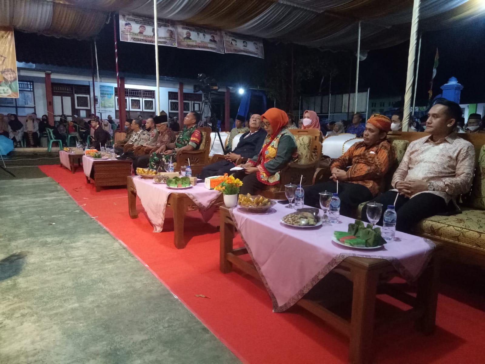 Babinsa Koramil 04/Kra Mewakili Danramil, Hadiri Pagelaran Wayang Kulit Dalam Rangka Peringatan Hari Wayang Nasional ke-4