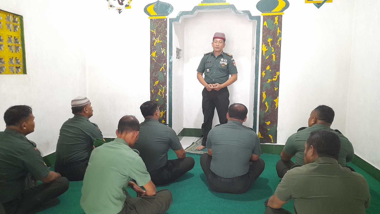 Danramil 17 Adimulyo Lakukan Pembinaan Mental Rohani Anggota Koramil