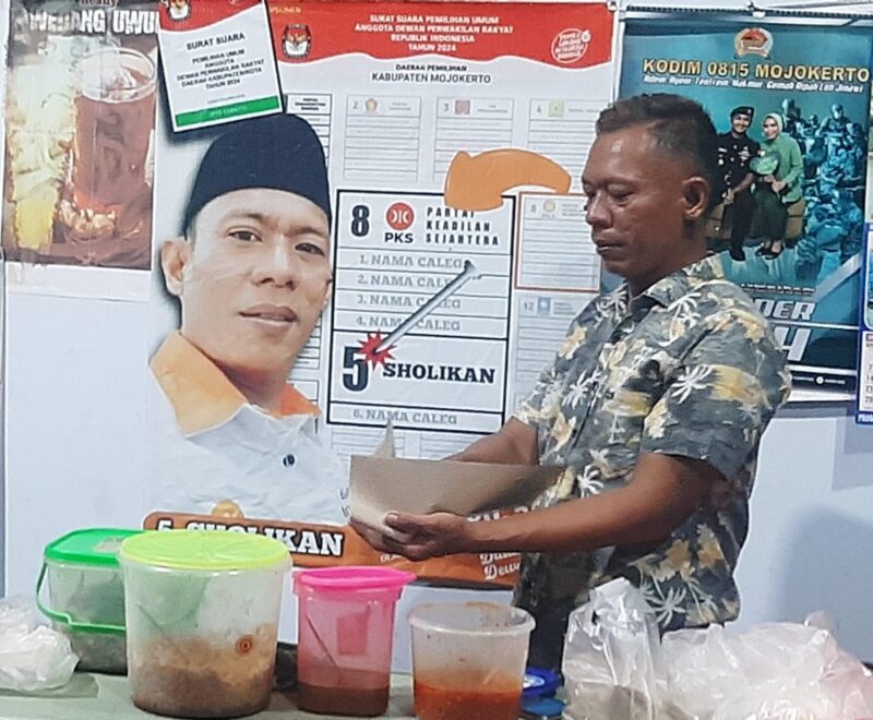 PENJUAL NASI BEBEK HEBAT CALON ANGGOTA DEWAN KABUPATEN MOJOKERTO DAPIL 5 NOMER URUT 5 SHOLIKAN BANGSAL MOJOANYAR DLANGGU KUTO REJO