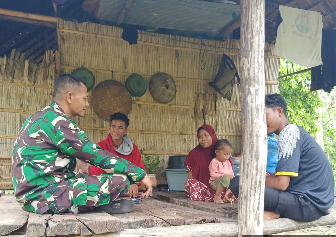Babinsa Koramil 1612-08/Macang Pacar Terus Lakukan Kunjungan Pemberian Pemahaman tentang Pencegahan Stunting