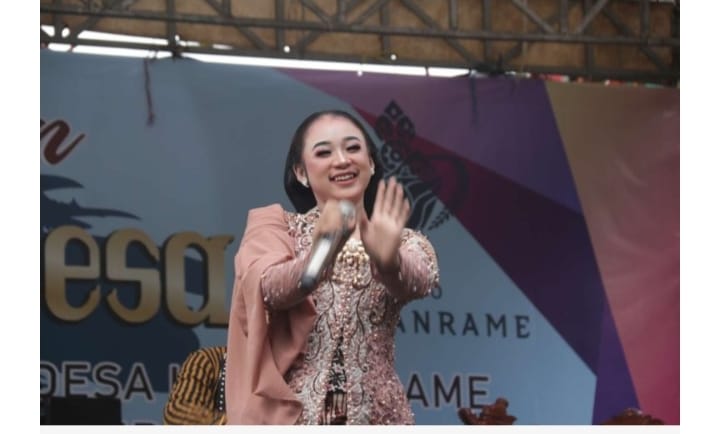 Peringatan 100 Tahun Pemdes Desa Ketapanrame Trawas Dihadiri Bupati Ikfina dan Dihibur Niken Salindry 1 Maret 2024