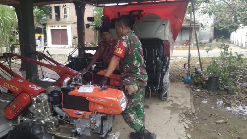 Pastikan Alsintan Dalam Kondisi Baik, Babinsa Lakukan Pengecekan