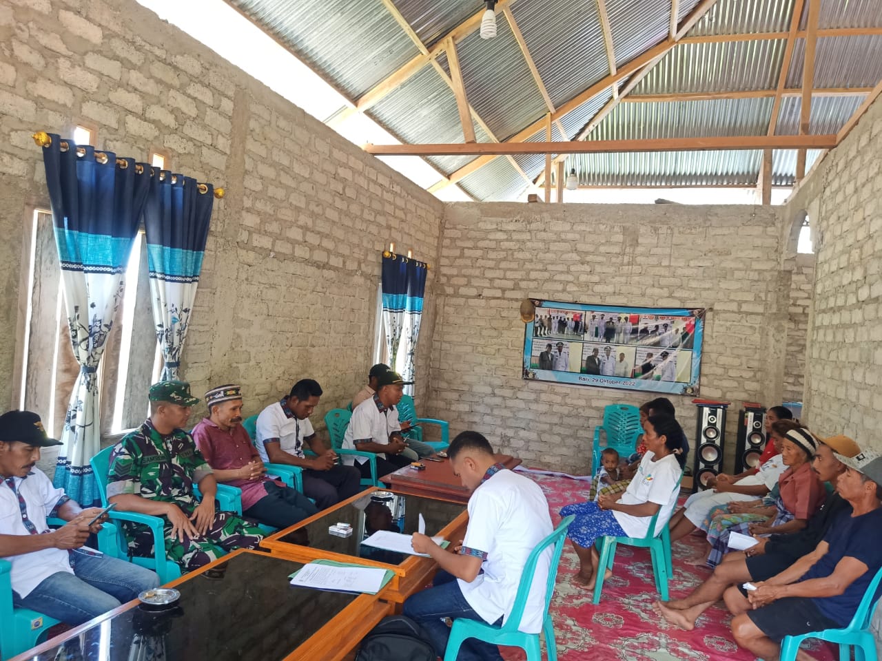 Babinsa Koramil 1612-08/Macang Pacar Hadiri Bantuan Langsung Tunai (BLT) Tahap 1 tahun 2024
