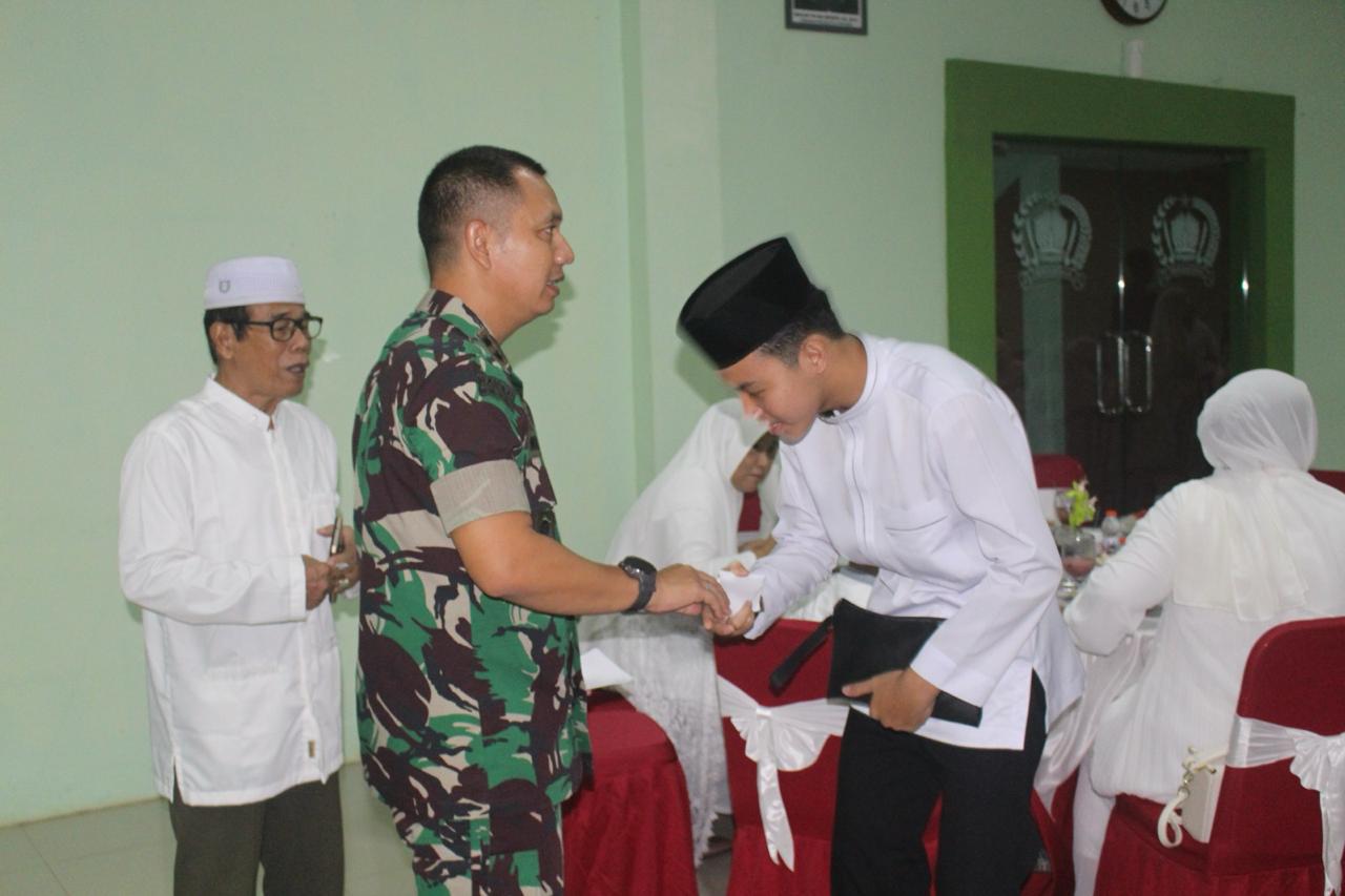 Kodim 1009/Tanah Laut Gelar Buka Puasa Bersama Seluruh Personel, PNS Dan Persit Kodim 1009/Tanah Laut