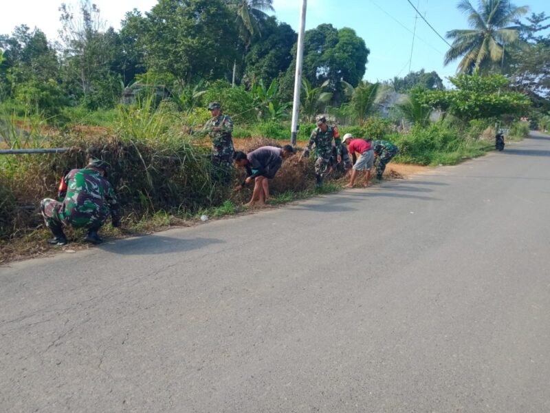 Kemanunggalan TNI-Rakyat, Koramil 1002-04/Las Pemebrsihan Saluran Drainase