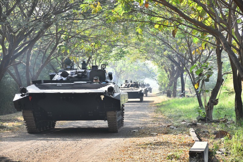 Batalyon Arhanud 2 Marinir Laksanakan Latihan Pengawak Ranpur BVP-2