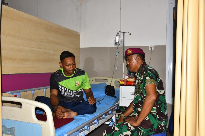 Peduli Anggota Sakit, Perwira Laksanakan Kunjungan dan Berikan Dukungan Moril
