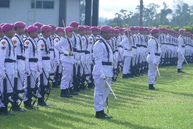 Prajurit Pangkalan Korps Marinir Melaksanakan Upacara HUT RI Ke-79 Di Brigif 3 Marinir