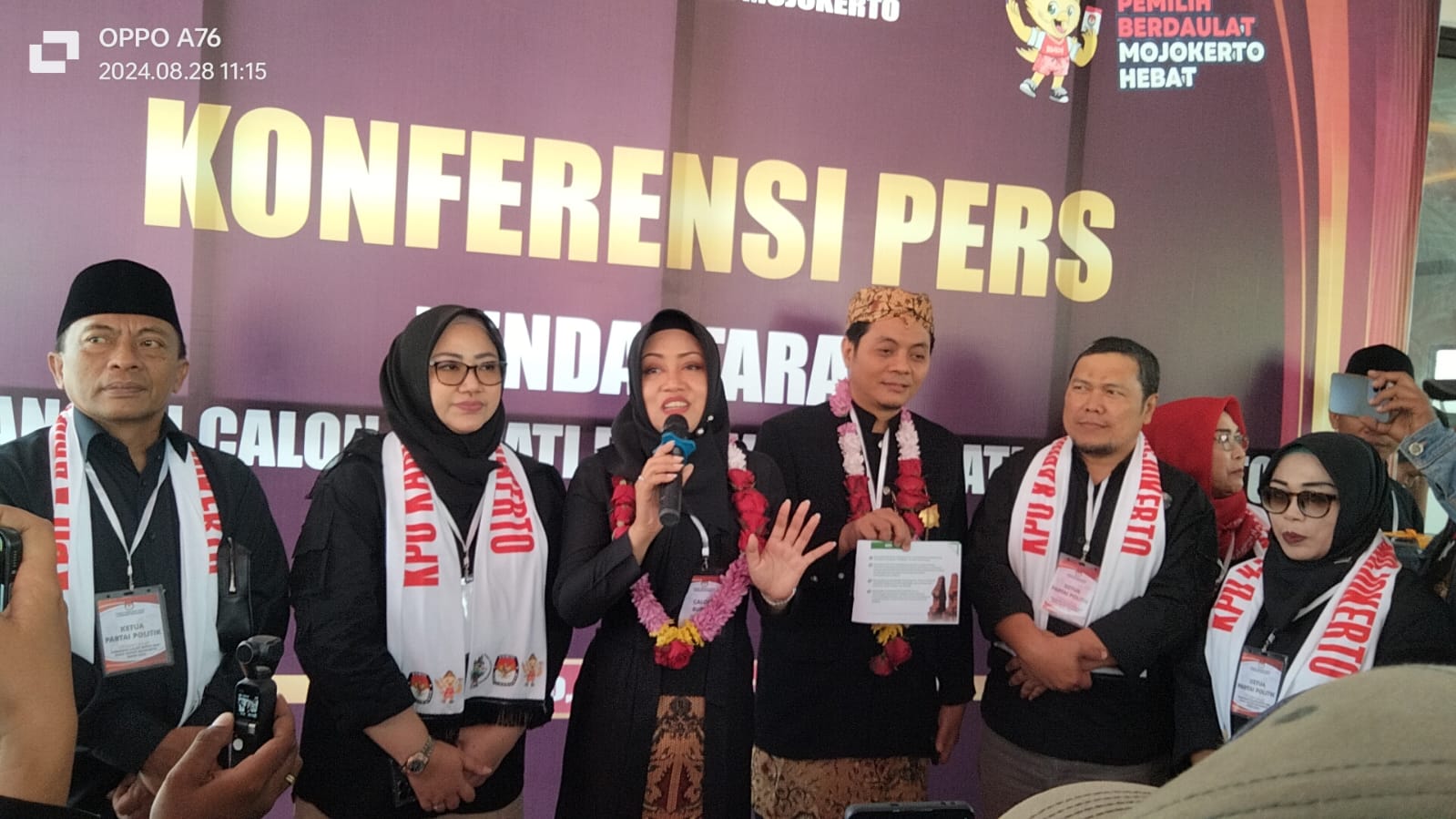 Idola Resmi Mendaftar ke KPU dan Sampaikan Visi dan Misi