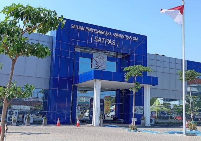 IPTU Dyah : Jajaran Satpas SIM Colombo, Bertekat Berusaha Sempurna Dalam Melayani Pemohon SIM-KB