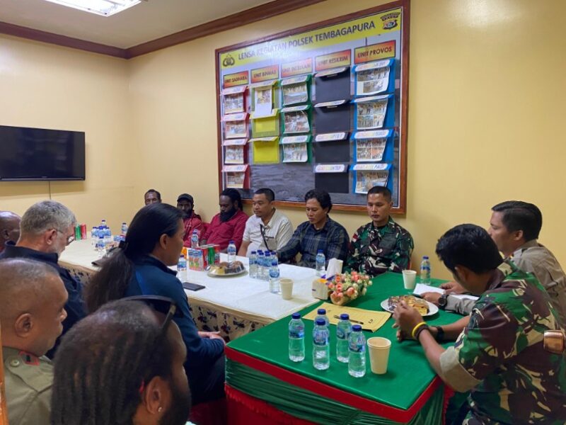 Satgas Yonif 611/Awang Long, Melalui Rapat Bersama Ciptakan Situasi Kamtibmas di Tembagapura