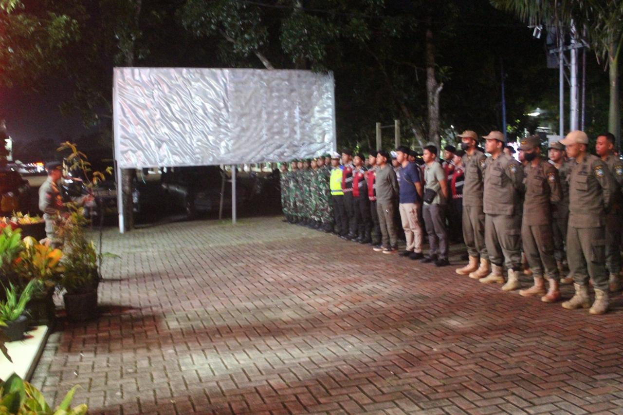 Personal Kodim 1009/Tanah Laut Melaksanakan Patroli Gabungan Cipta Kondisi Dalam Rangka Menjaga Kondusifitas Wilayah