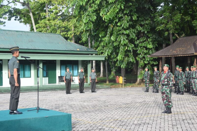 Jadilah Aparat Teritorial Yang Dicntai Rakyat, Pesan Kasdim 1002/HST Saat Pimpin Upacara Pengibaran Bendera Merah Putih