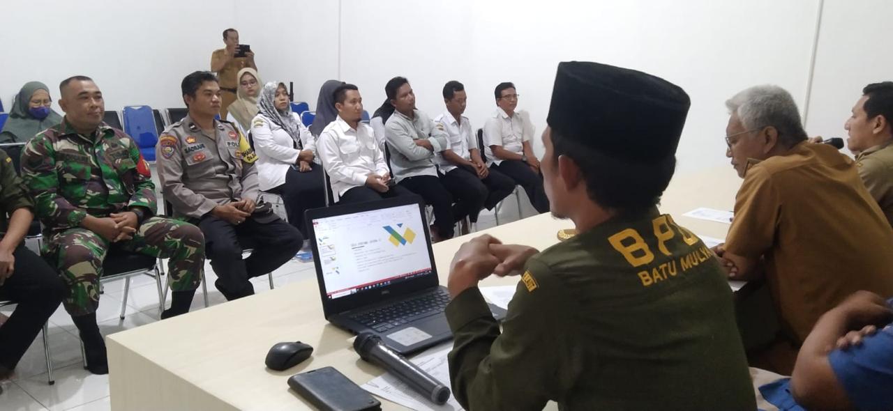 Personel Kodim 1009/Tanah Laut Menghadiri Musyawarah Dalam Rangka Pertanggungjawaban Badan Usaha Milik Desa