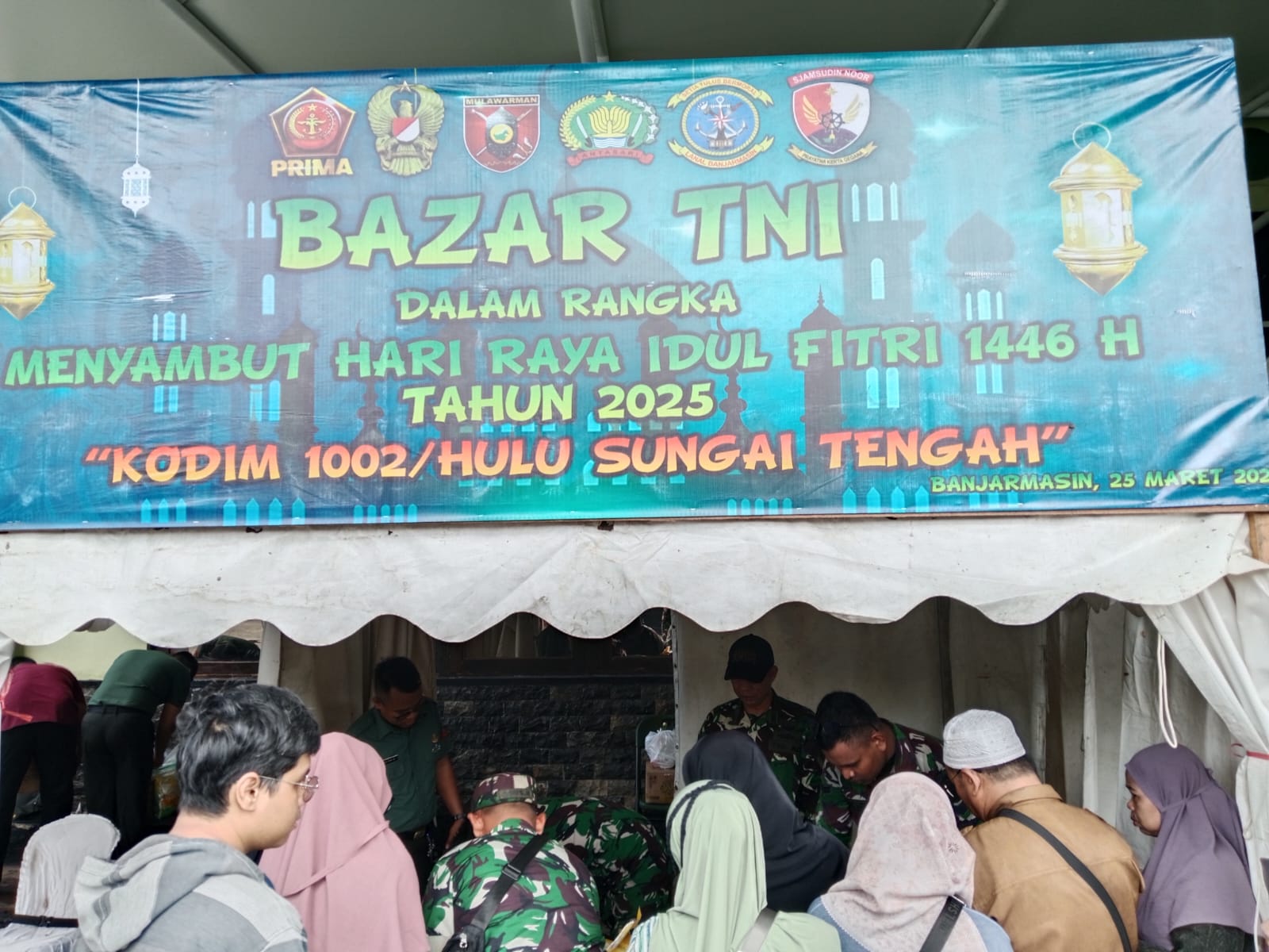 Jelang Idul Fitri, Kodim 1002/HST Bantu Masyarakat Lewat Bazar TNI di Makorem