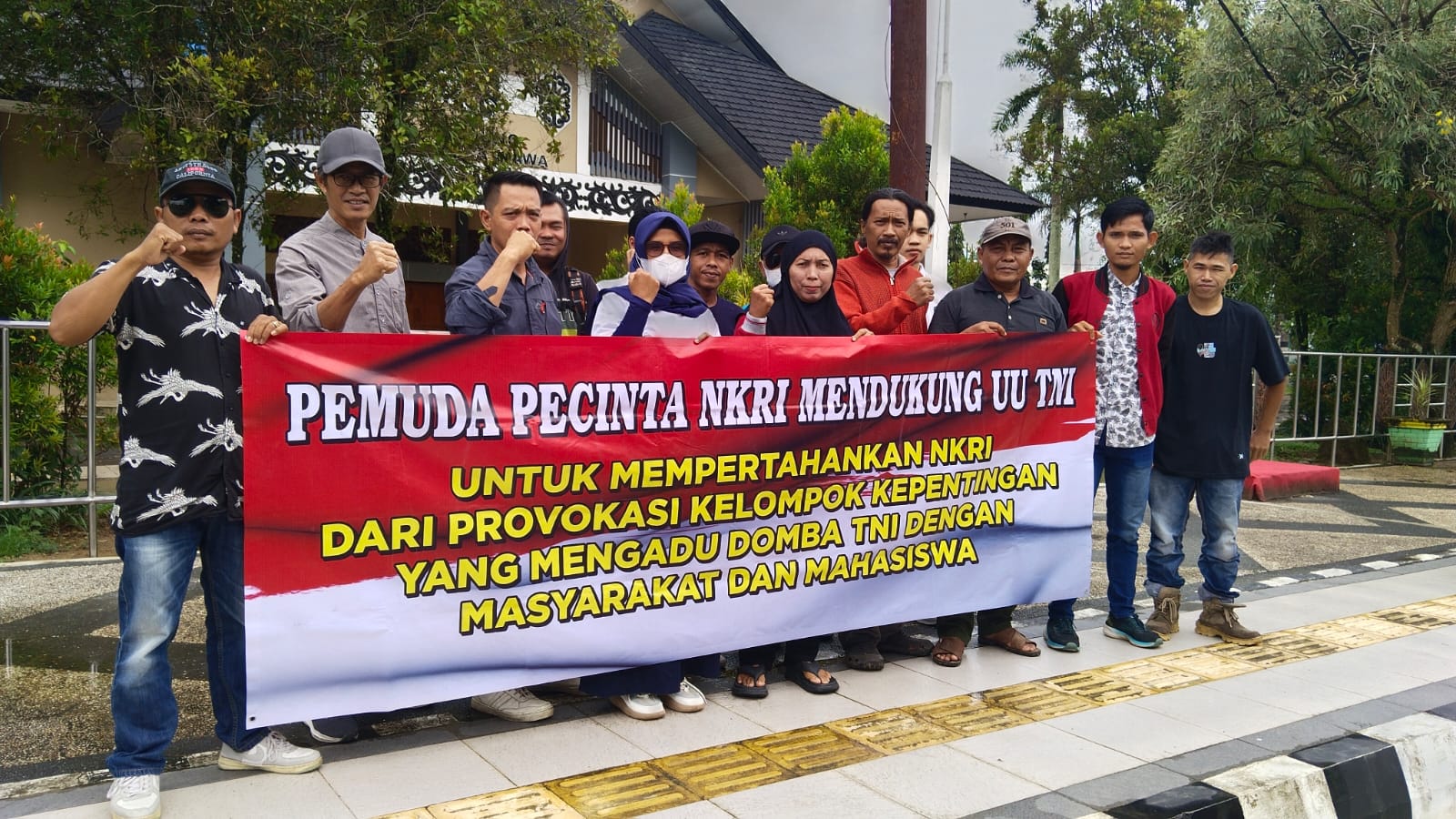 Dukung Pengesahan UU TNI, LSM Tabalong : TNI semakin berkolaborasi dengan kepentingan masyarakat Indonesia