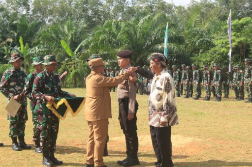 Ditandai Penandatanganan Naskah Kerjasama, TMMD Ke-124 Kodim 1009/Tanah Laut Resmi Dibuka