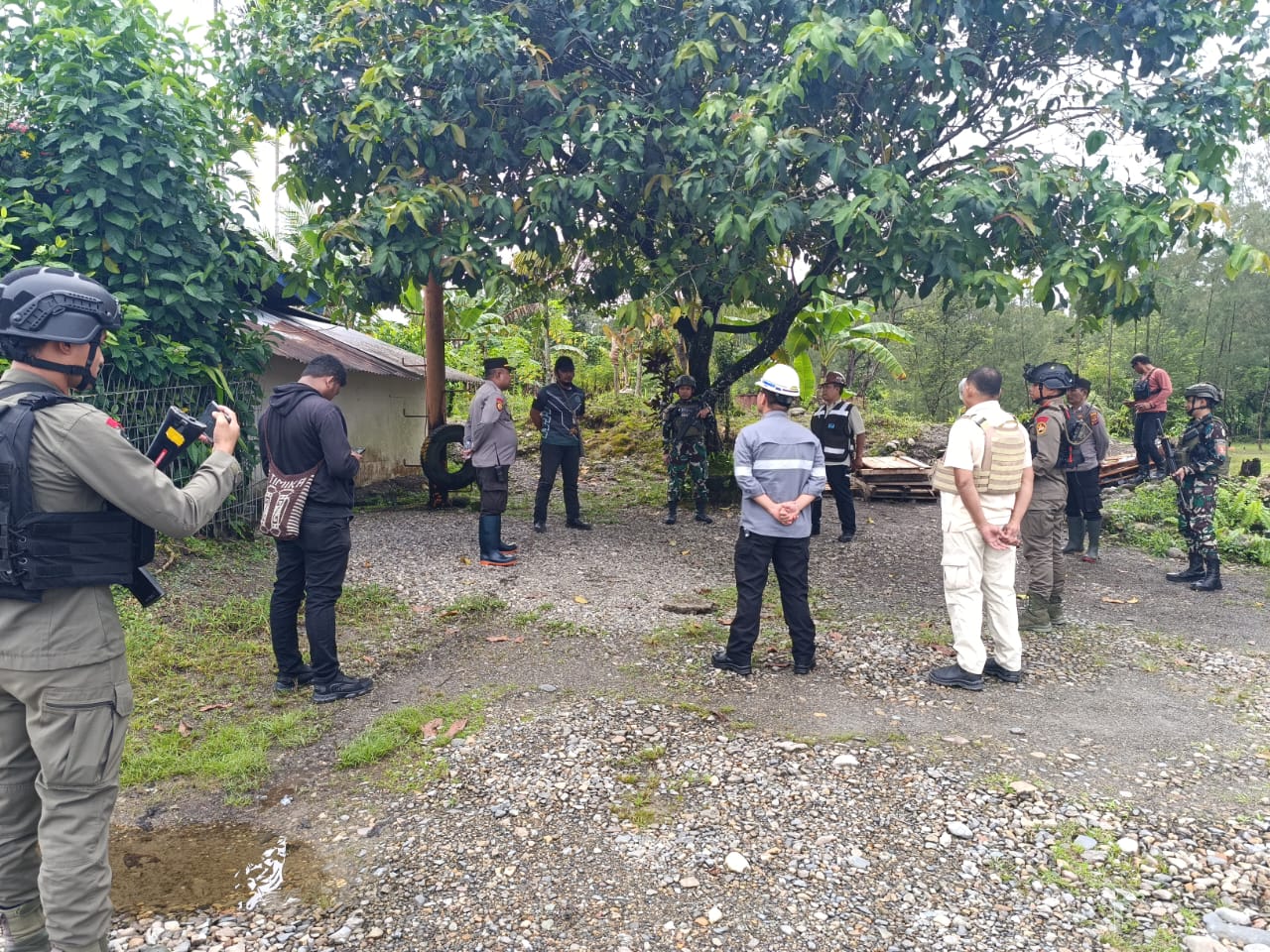 SATGAS PAM OBVITNAS PT FREEPORT INDONESIA YONIF 611/AWANG LONG, LAKSANAKAN PATROLI GABUNGAN DI SEKTOR TANGGUL BARAT