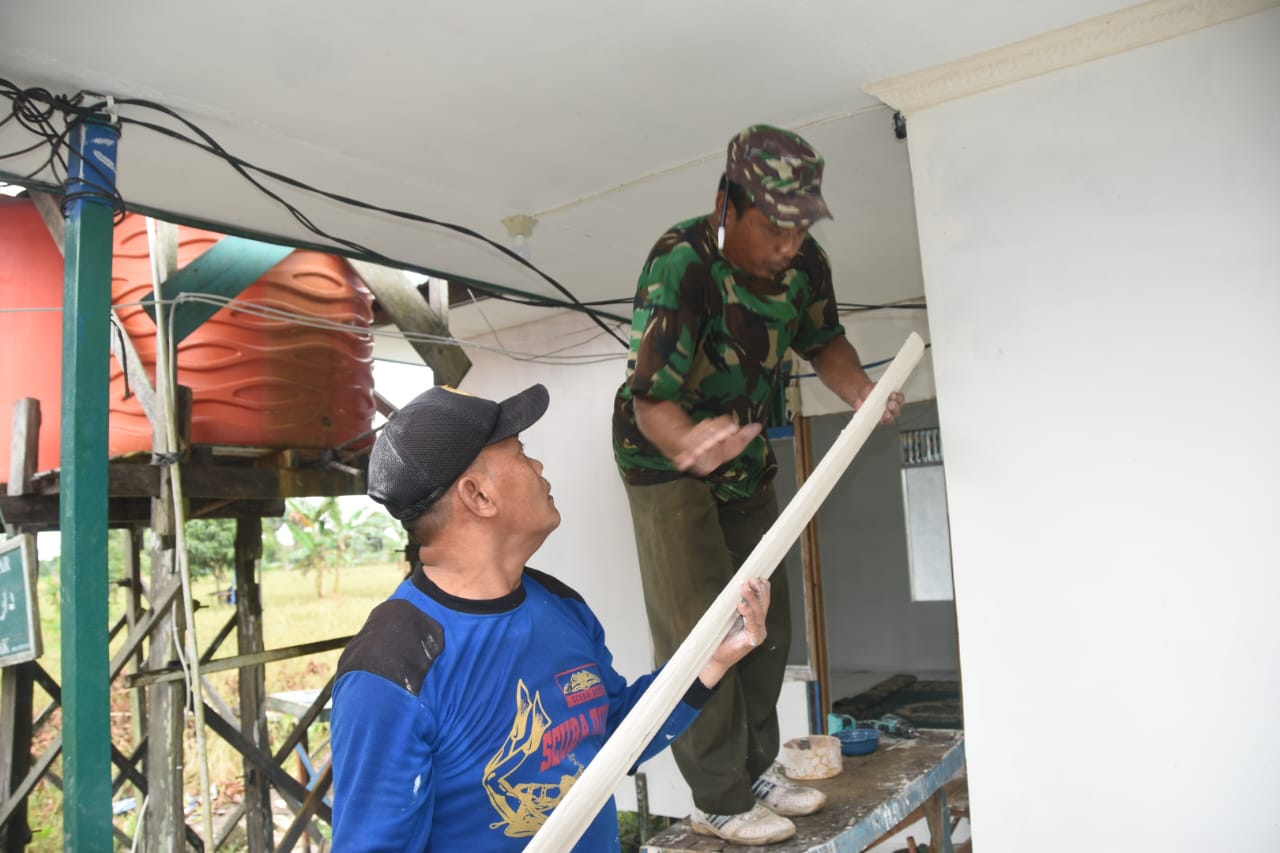 TMMD ke-124 Kodim 1002/HST Genjot Rehab Rumah Ibadah Langgar Darussalam