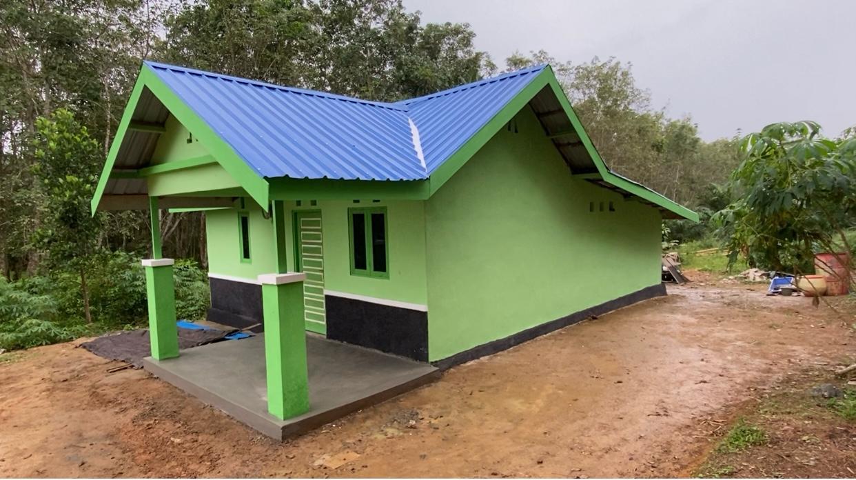 Kerja Keras Satgas TMMD Ke-124 Kodim 1009/Tanah Laut Wujudkan Rumah Impian Bapak Cahyo Dan Keluarga