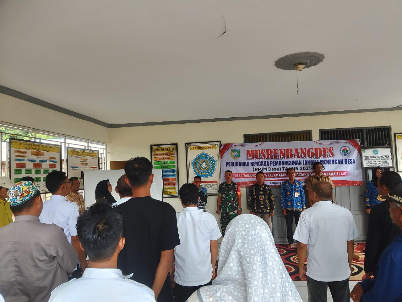 Personel Kodim 1009/Tla Menghadiri Musrenbang Desa Tanjung Dewa Kecamatan Panyipatan