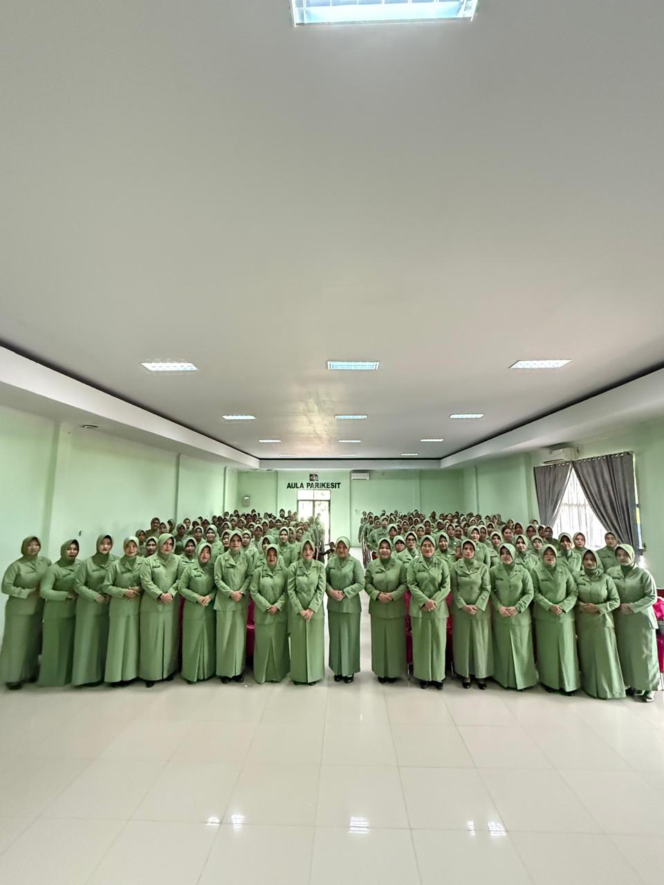 Kodim 1009/Tla Gelar Pertemuan Gabungan Seluruh Persit Jajaran Kodim 1009/Tla