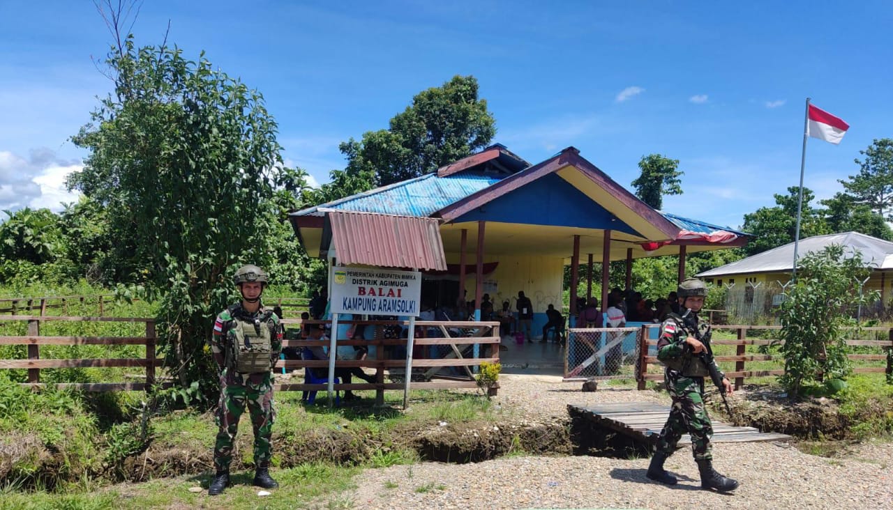 Kesadaran Akan Kesehatan, Satgas Yonif 611/Awl Dorong Perbaikan Infrastruktur Distrik Agimuga