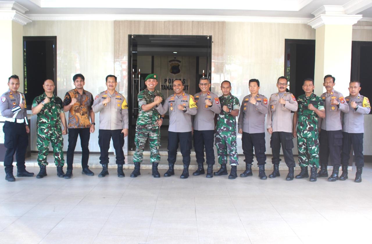 Perkuat Sinergitas Dandim 1009/Tla Silaturahmi Ke Polres Tala Serta Pengadilan Negeri Pelaihari