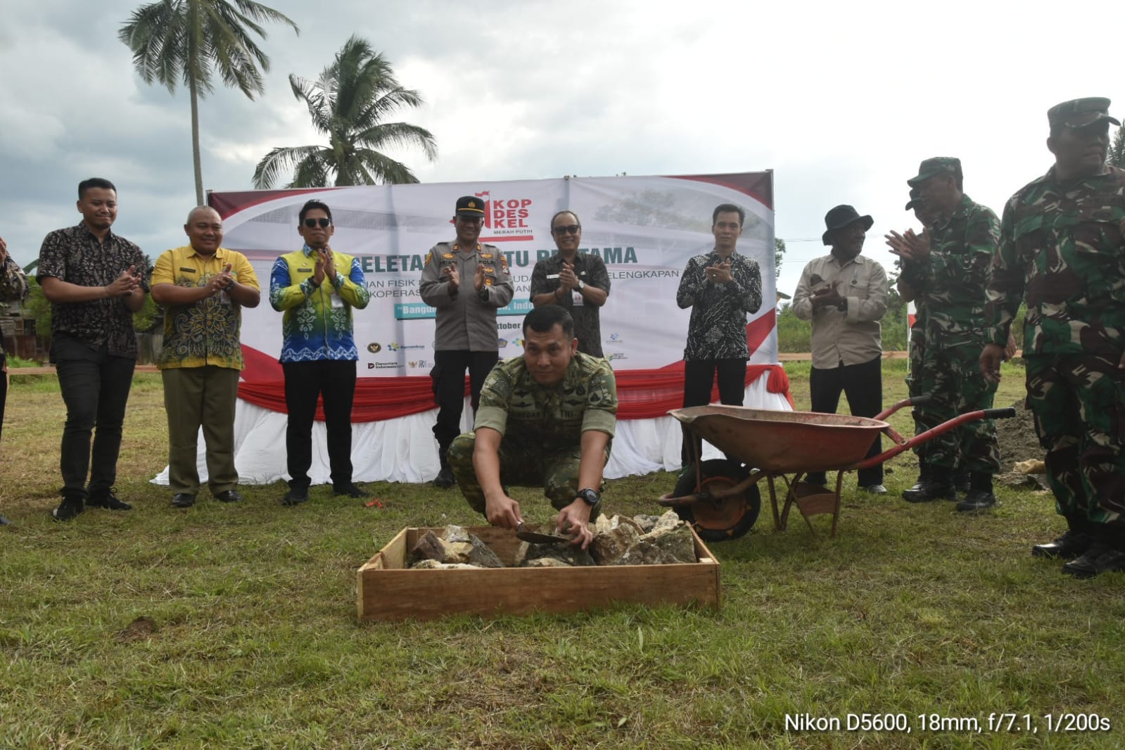 Dandim 1002/HST dan Pemkab Hulu Sungai Tengah Lakukan Ground Breaking Koperasi Merah Putih di Kasarangan