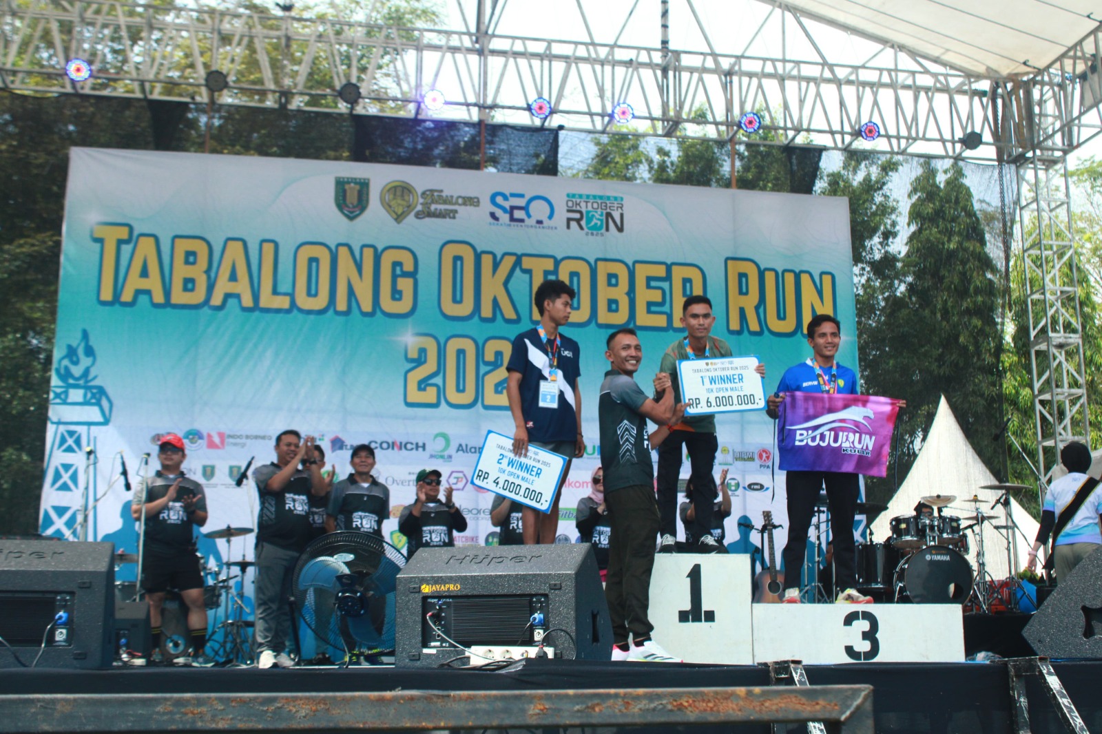 Tabalong Oktober Run 2025: Dandim 1008/Tabalong Tunjukkan Sinergi dan Kebersamaan Bersama Rakyat