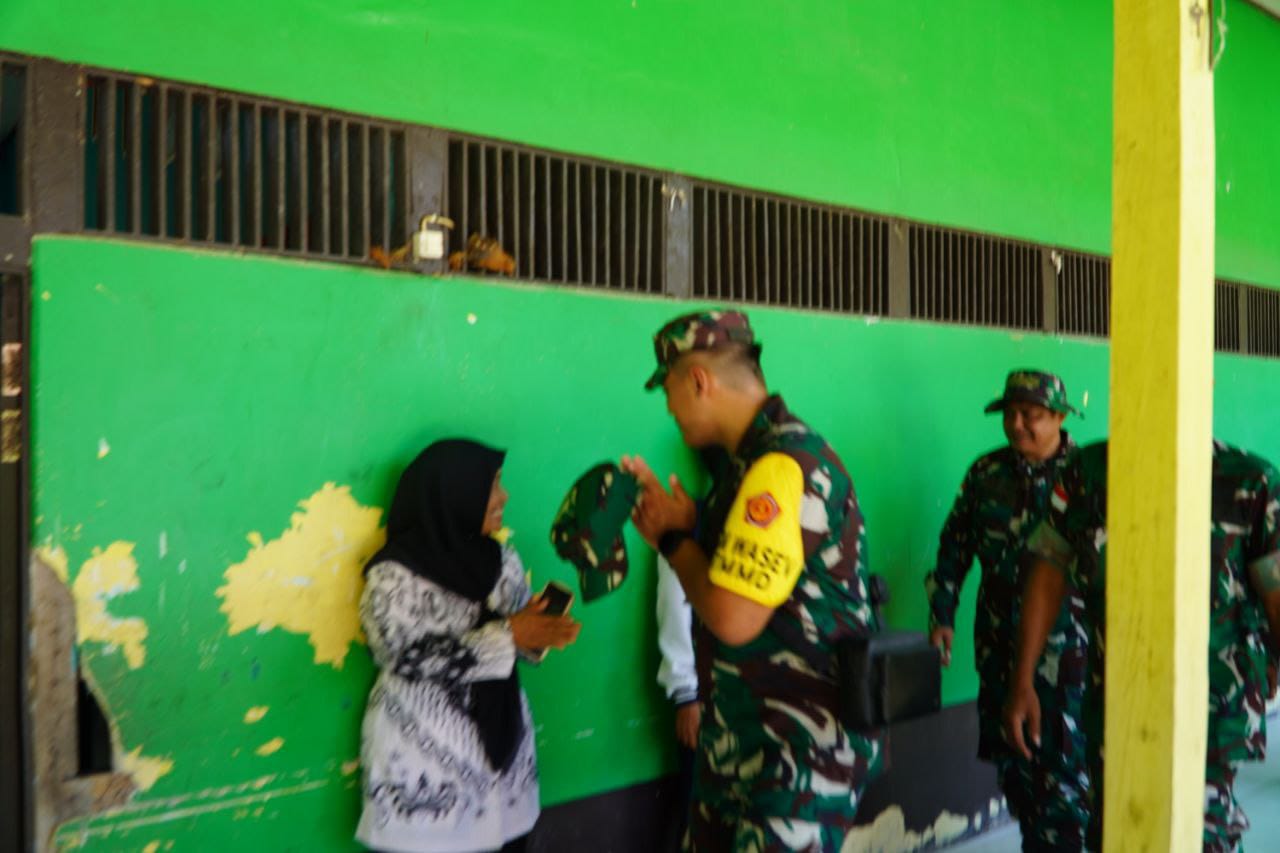 Kepala Sekolah SDN 11 Kota Lama Apresiasi Pembangunan MCK oleh Satgas TMMD ke-126 Kodim 1208/Sambas