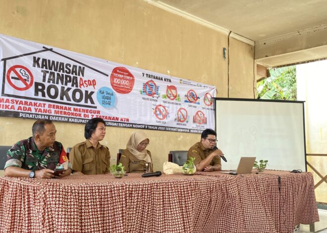 Babinsa Hadir di Tengah Warga, Sosialisasikan Lingkungan Bebas Asap Rokok