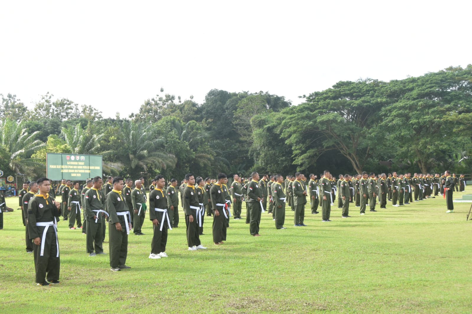 Prajurit Kodim 1002/HST dan Satuan Jajaran Ikuti Uji Kenaikan Sabuk PSM