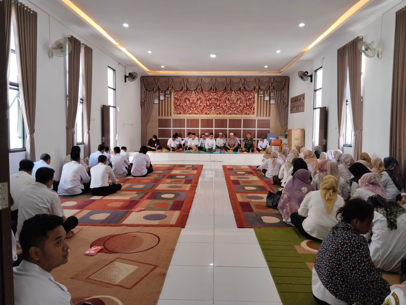 Momentum Halal Bihalal, Danramil Ajak Jaga Kekompakan dan Kondusifitas Wilayah Kebersamaan di Kelua