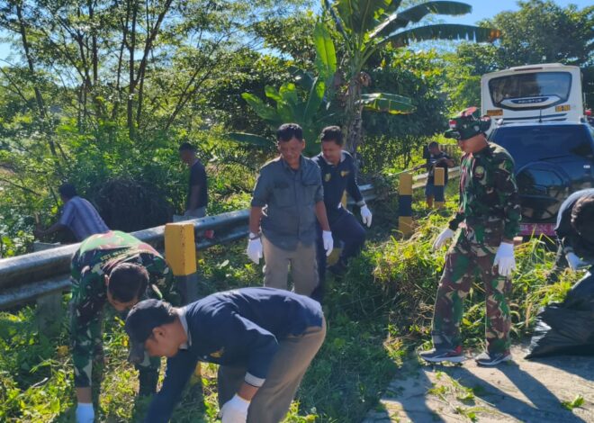 Koramil 1008-04/Tanta–Murung Pudak Bersinergi Bersihkan Lingkungan di Belimbing Raya