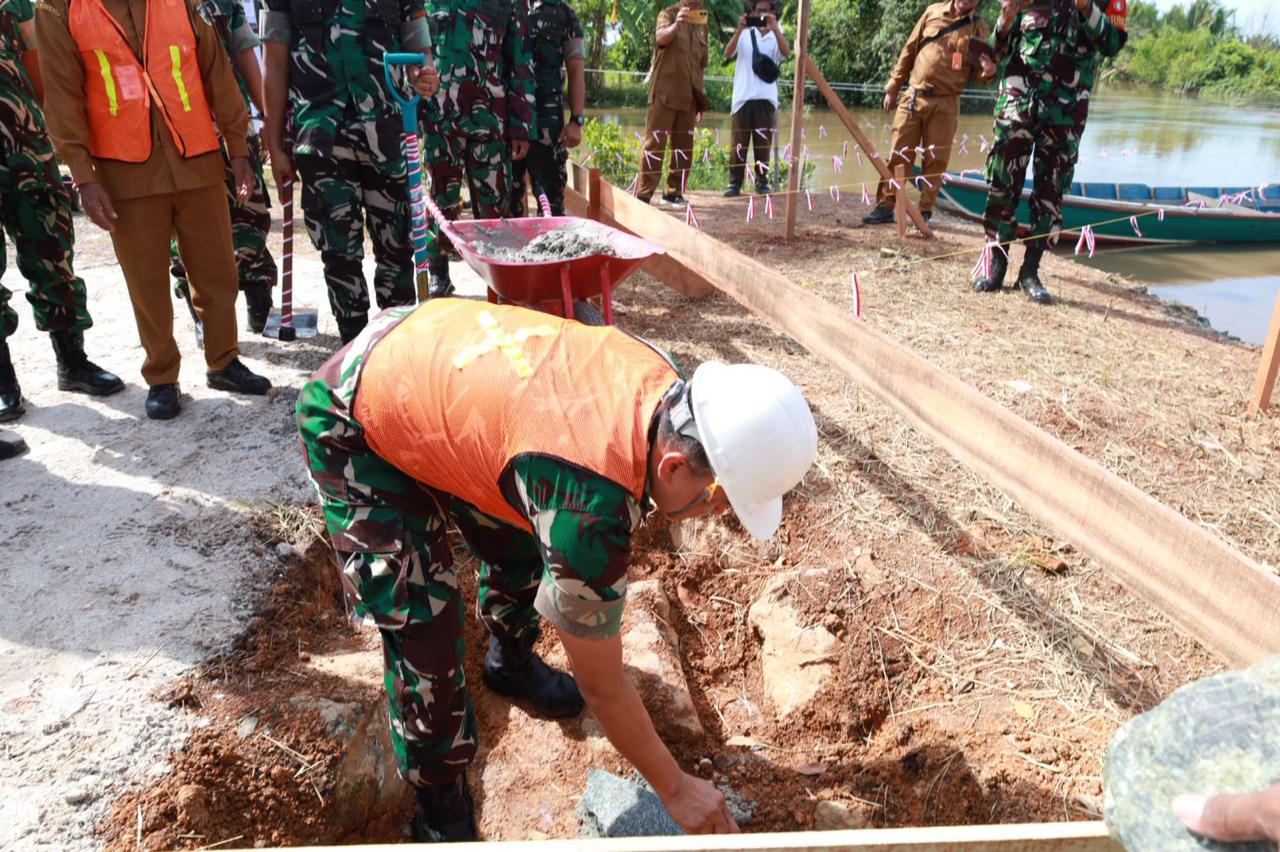 Ground Breaking Jembatan Garuda Sukses Digelar, Dandim 1009/Tanah Laut Tekankan Pentingnya Sinergi Pembangunan