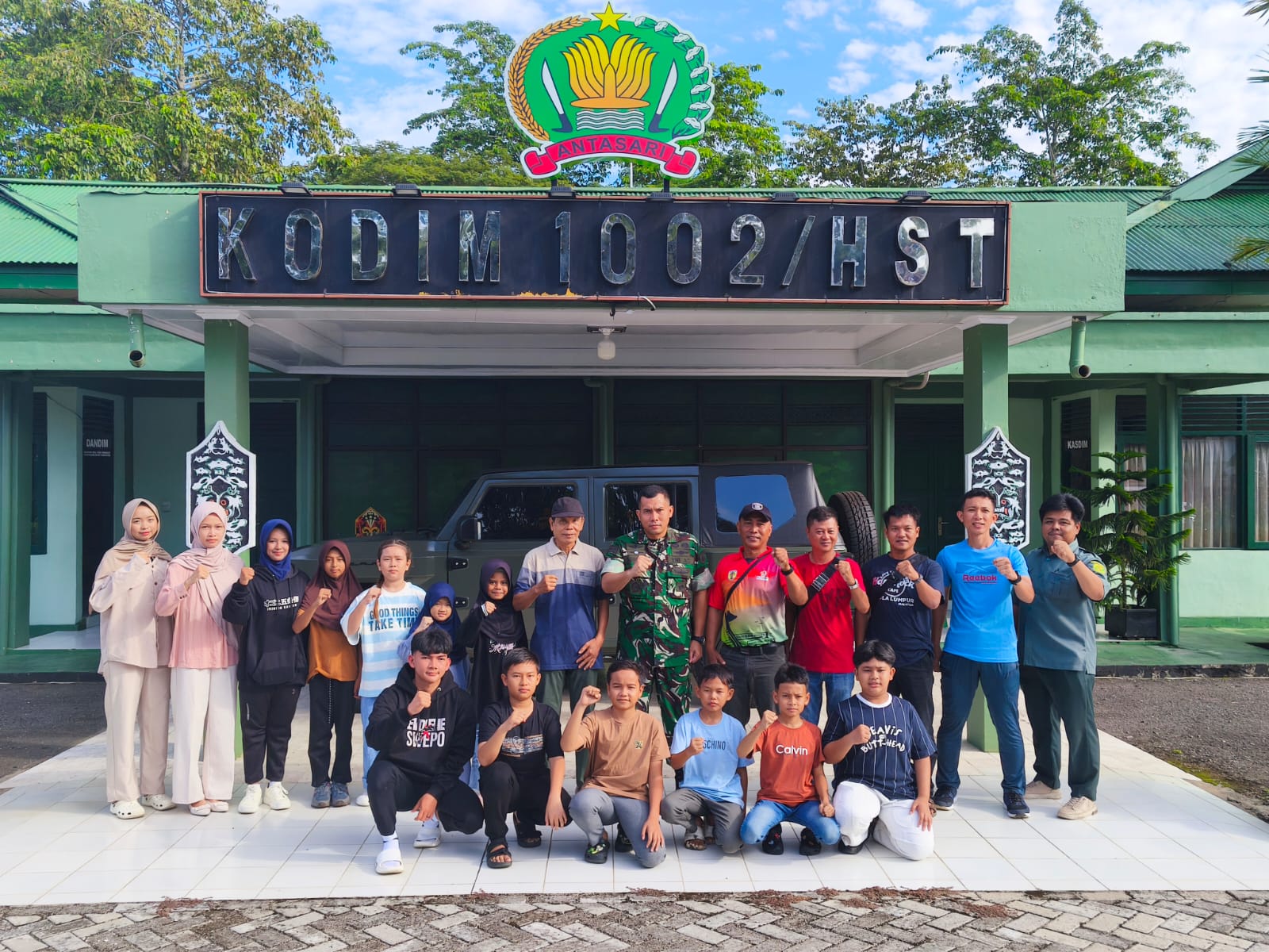 Dandim 1002/HST Suntik Semangat Atlet Karate HST, Siap Harumkan Nama Daerah