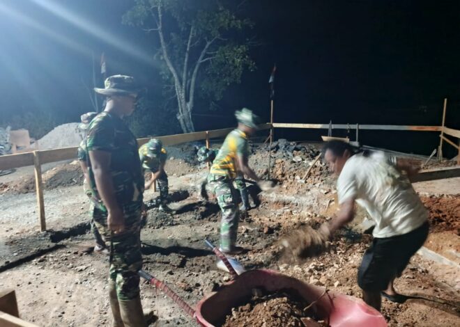 Maksimalkan Pekerjaan Jembatan Garuda, Personel Kodim 1009/Tla Bersama Warga Manfaatkan Waktu Malam
