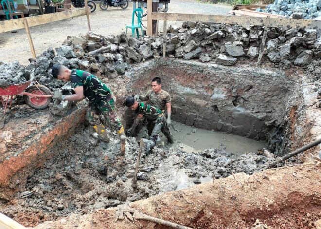 Berjibaku dengan Lumpur, Personel Kodim 1009/Tanah Laut Kebut Penggalian Lubang Cakar Ayam Jembatan Garuda