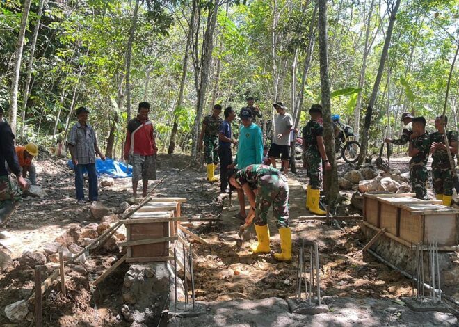 Semangat Kebersamaan, Warga Mangkusip Bahu Membahu Bangun Jembatan Garuda