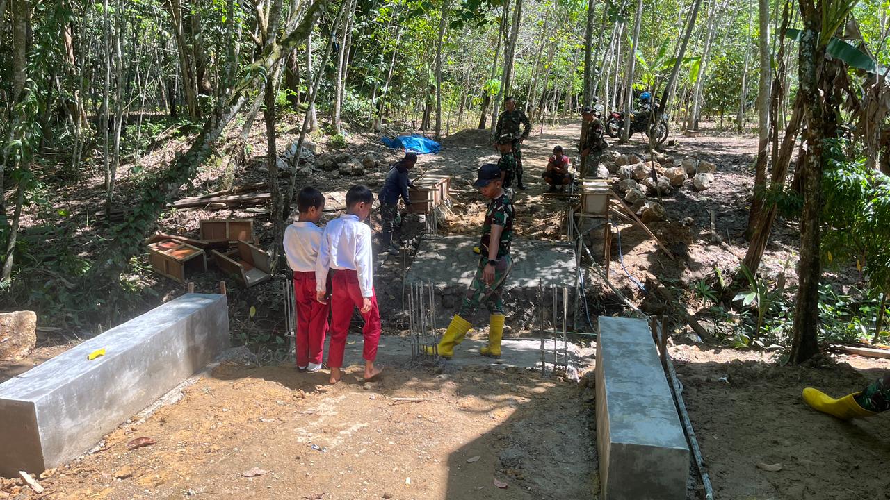 Pembangunan Jembatan Garuda Hadirkan Harapan dan Kebahagiaan Anak-anak
