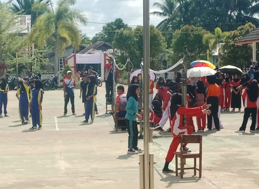 Babinsa Tekarang Hadiri Pembukaan O2SN Tingkat Sekolah Dasar