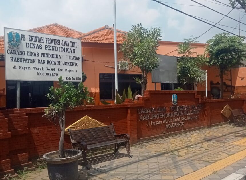 Memilih Bungkam, Kacabdindik Kabupaten Mojokerto Dinilai Melanggar Sumpah Jabatannya Sendiri Dalam Hal Pelayanan