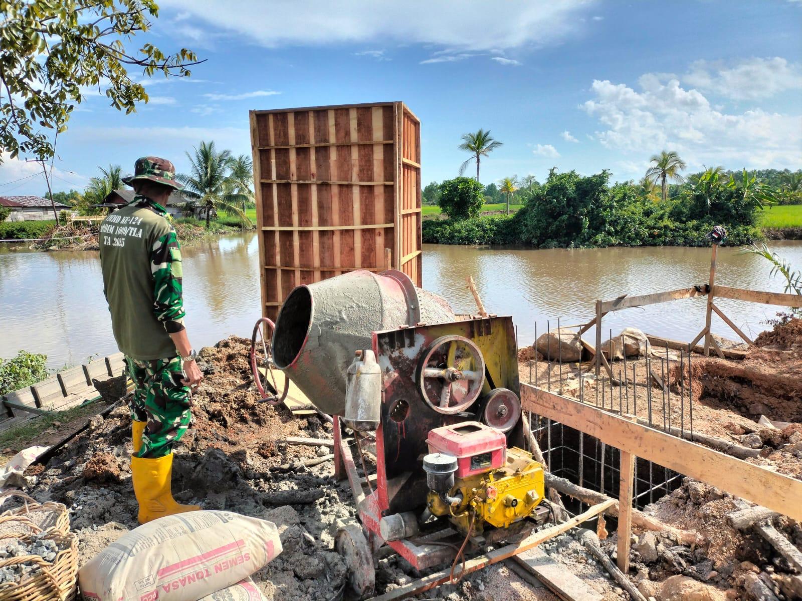 Proses Pembangunan Jembatan Garuda Terus Berlanjut, Pengecoran Pondasi Cakar Ayam Dikerjakan