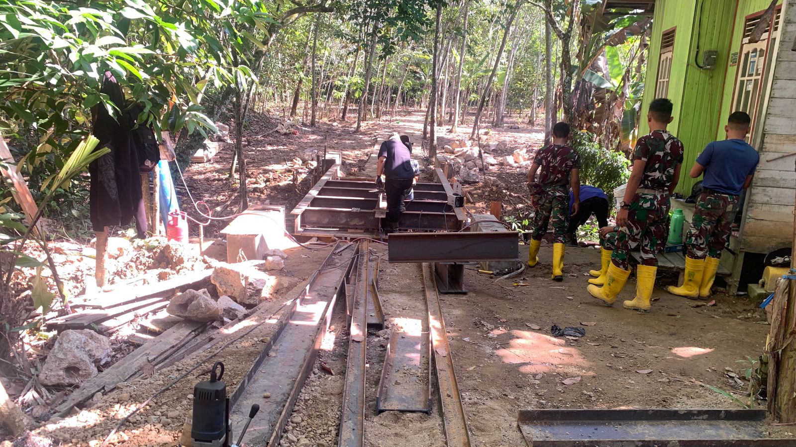 Satgas Solid, Pembangunan Jembatan Garuda Kian Maju