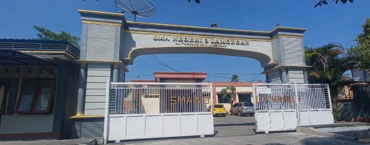 Pungli Dan Dugaan Mark Up Di SMAN 3 Lamongan Disorot, Kepala Sekolah Memilih Diam