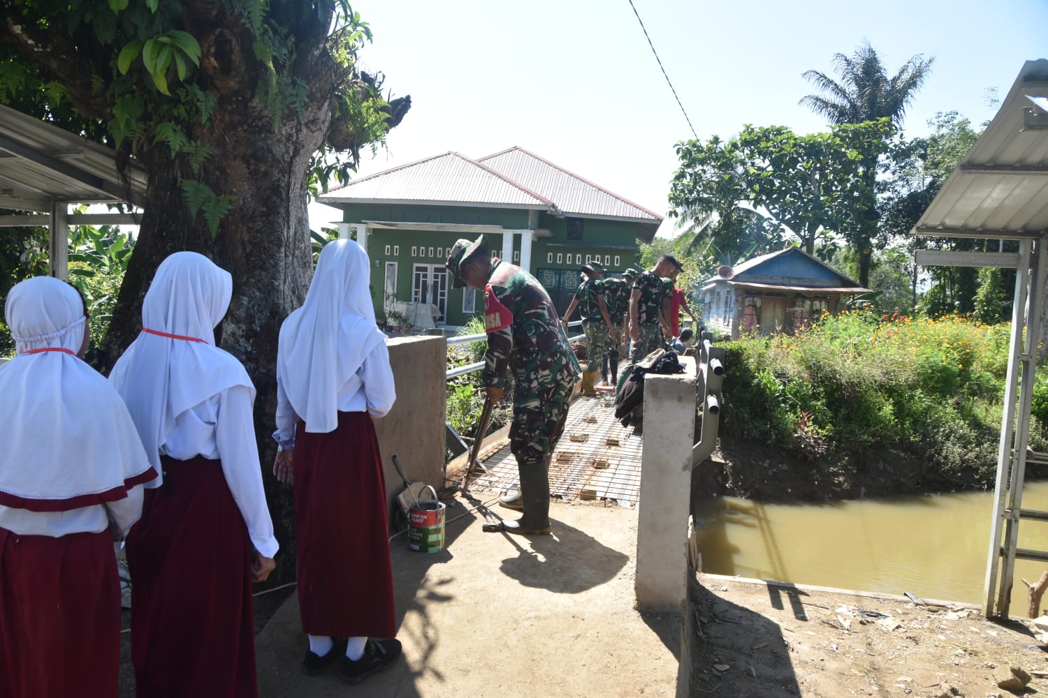 Jembatan Garuda Tingkatkan Akses, Warga Beri Apresiasi