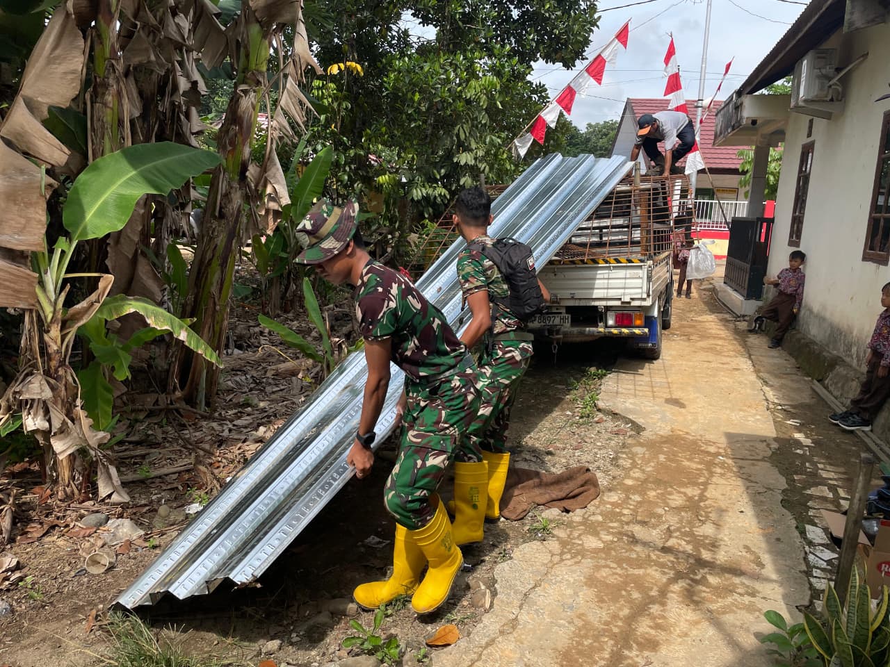 Satgas Kebut Pembangunan Jembatan Perintis Garuda, Material Besi Ram Mulai Didatangkan