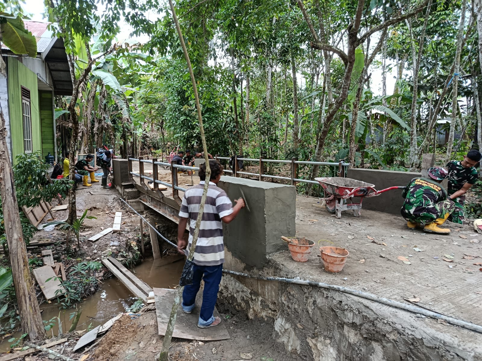 Jembatan Perintis Garuda Kian Rampung, Wujud Nyata Sinergi TNI dan Masyarakat