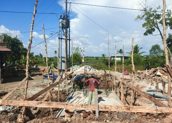 Pengecoran Angkur Box Tepi Dekat Jembatan Garuda Masih Berlanjut, Personel Kodim 1009/Tanah Laut Kejar Target